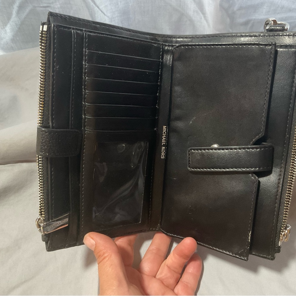 Michael Kors Adele Smartphone Wristlet - image 3